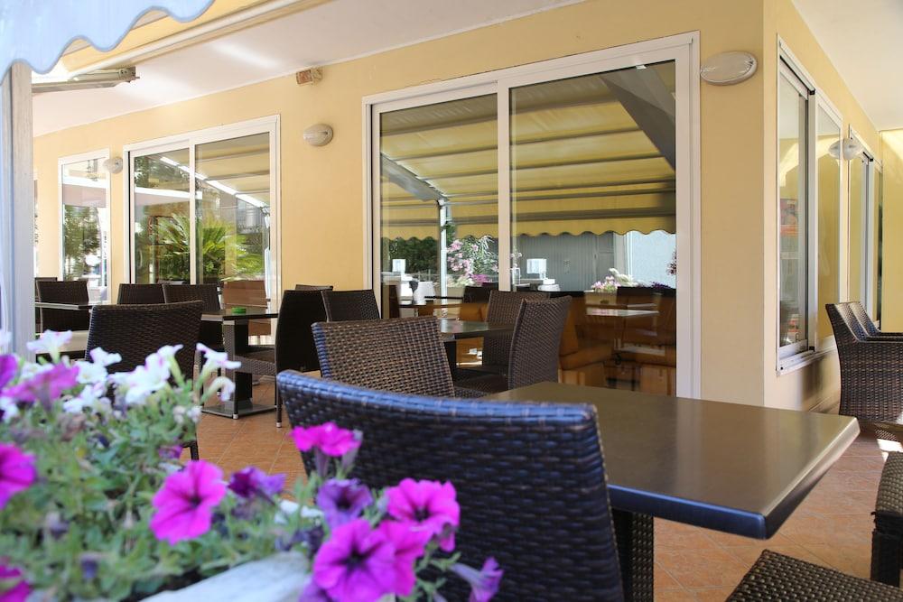 Hotel Elisir Rímini Exterior foto